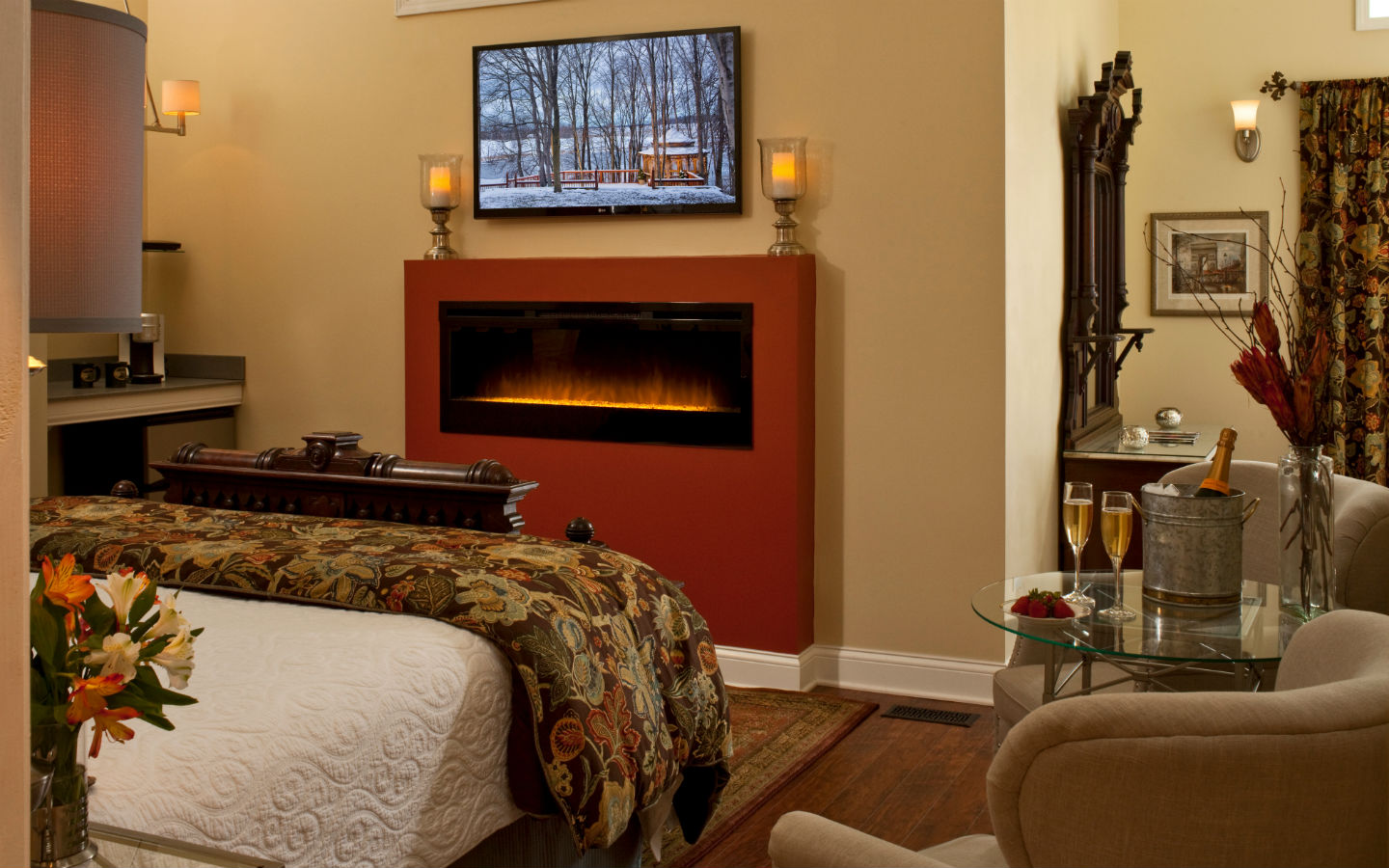 Camelot Suite with winter photo on TV